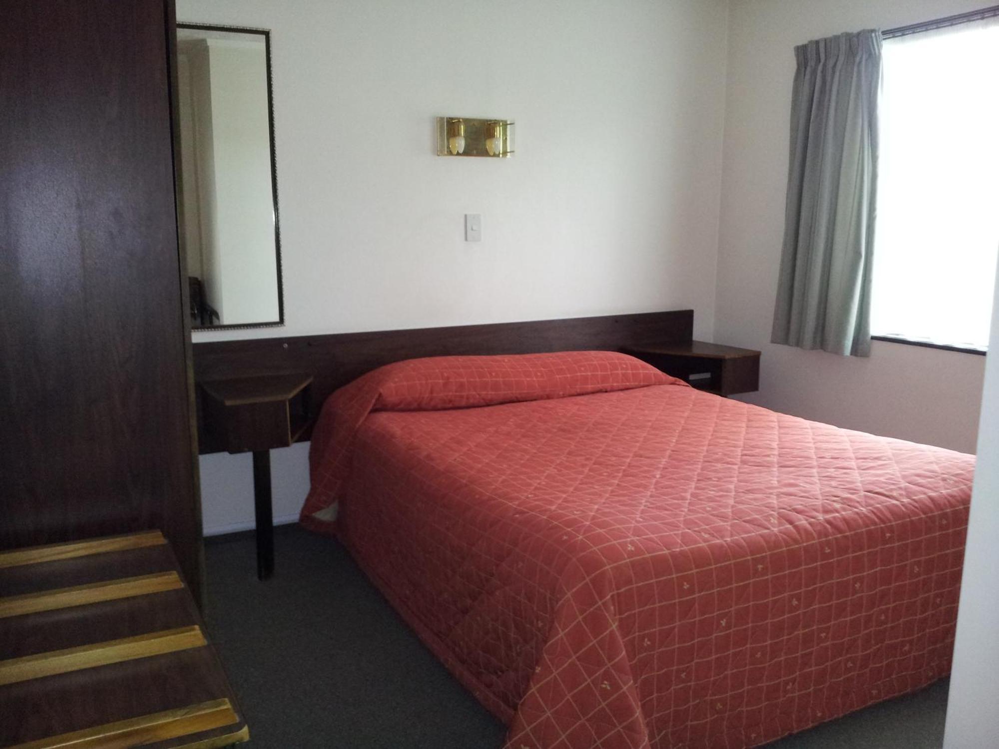 Ace High Motor Inn Нейпир Экстерьер фото